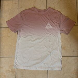 Men’s American Eagle size M Pink and White Dip-Dye Graphic  T-Shirt